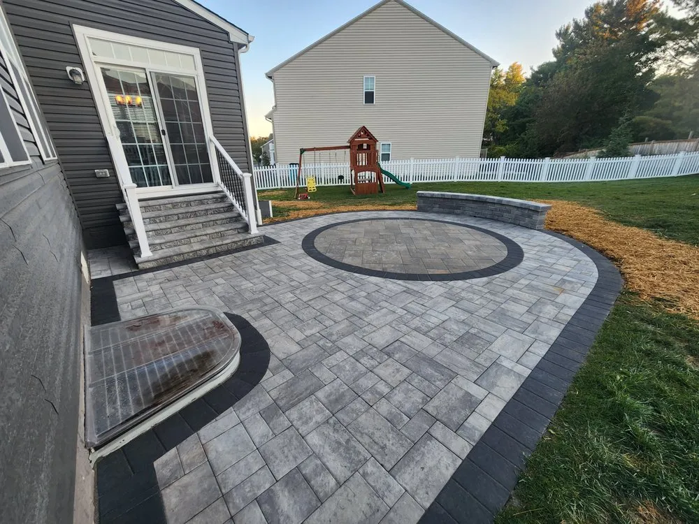 Top-rated yard maintenance for year-round maintenance in Damascus, MD by Divine Landscaping
