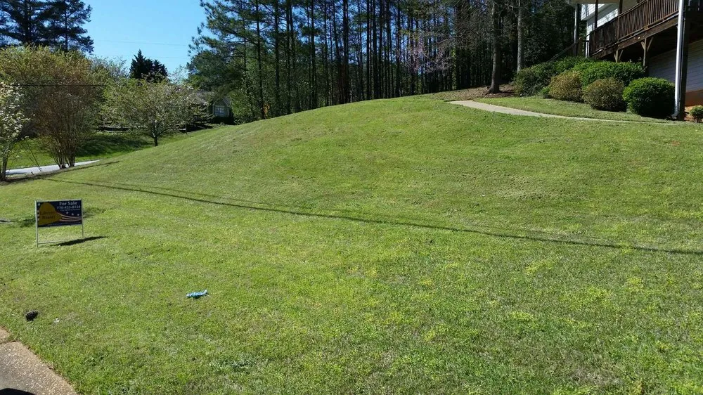 Trusted residential landscaping for beautiful yards in Hiram, GA by Divine Landscaping