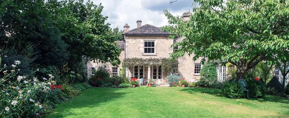 Expert lawn mowing service for year-round maintenance across Hiram, GA - Divine Landscaping