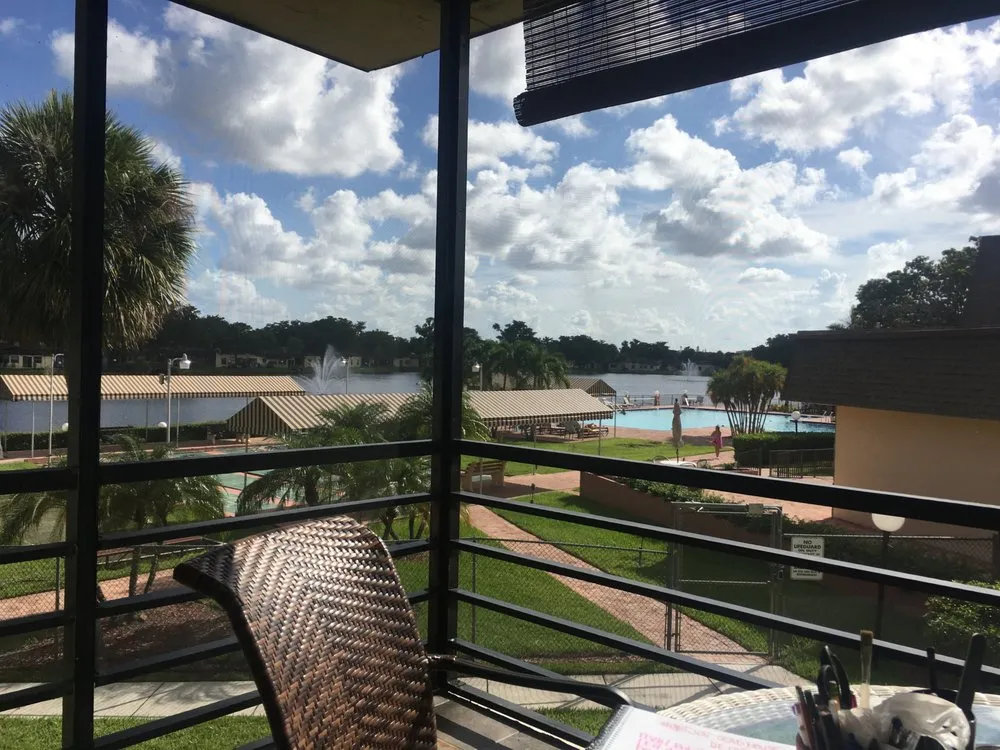 Local yard cleanup service in Miami, FL - Divine Landscaping Services