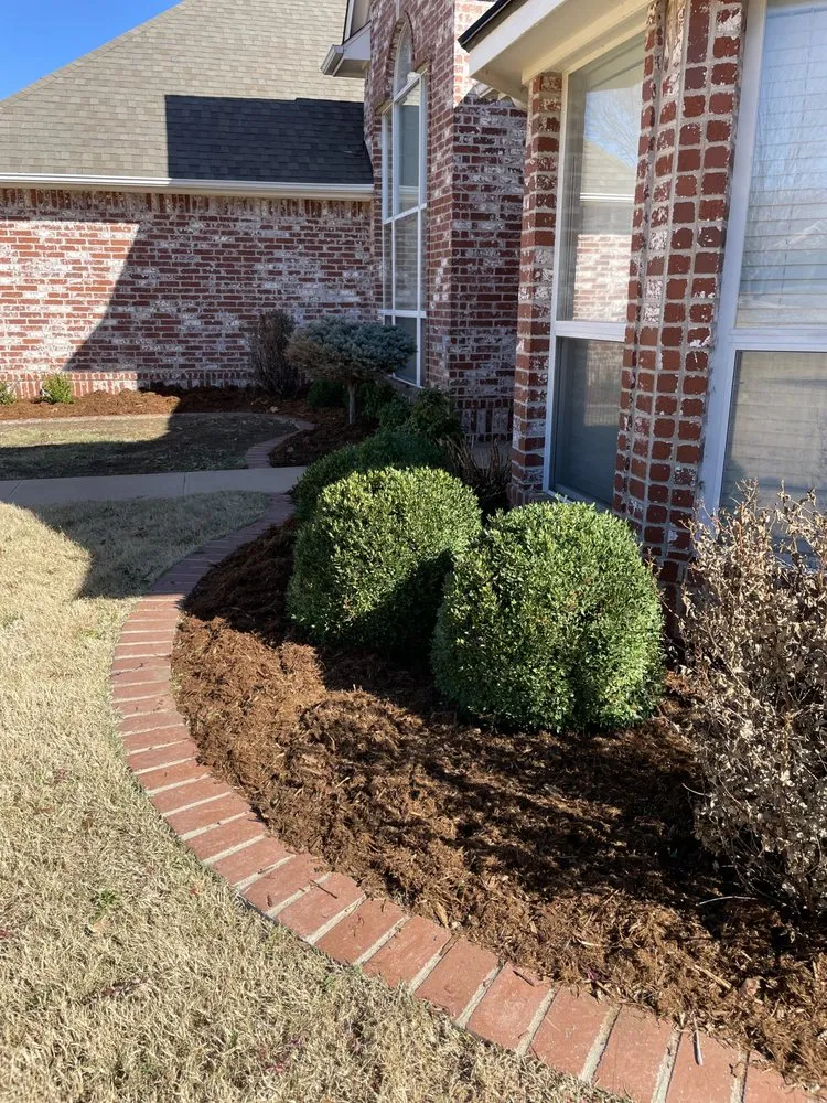 Top-rated yard cleanup service for residential properties across Stillwater, OK - Divine Landscaping