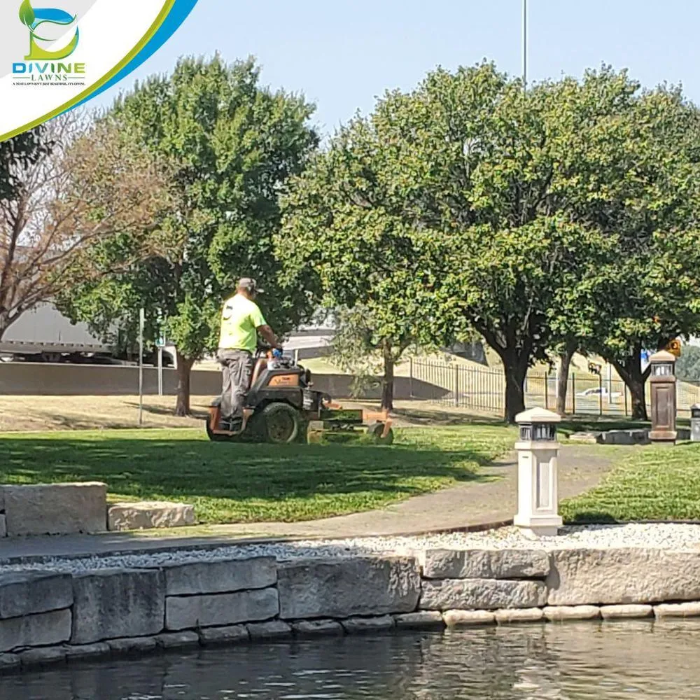 Affordable lawn mowing service experts serving Wichita, KS - Divine Lawns