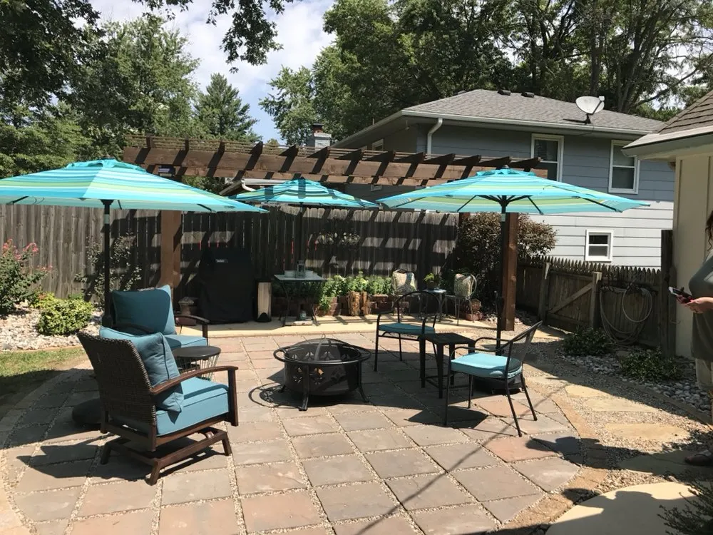 Expert outdoor landscaping in Kansas City, MO - Divine Services