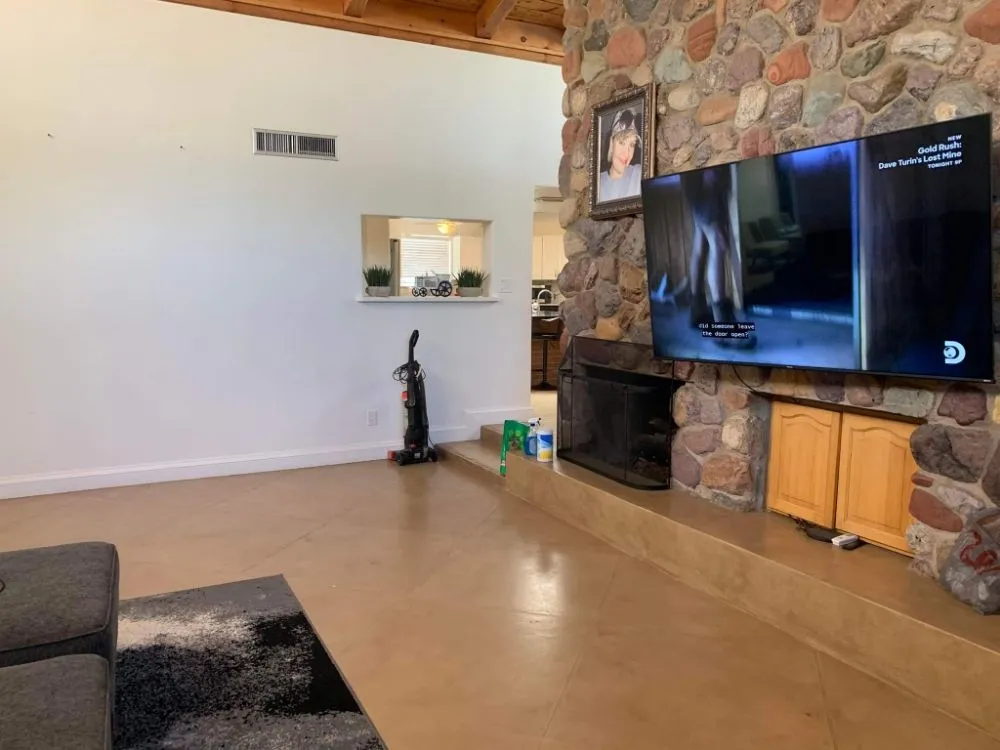 Affordable lawn mowing service for outdoor upgrades in Tucson, AZ by Divinity Kleaners