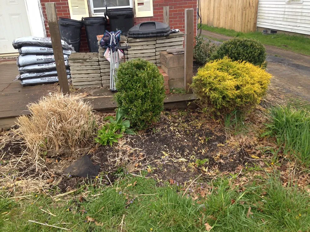 Affordable landscaping services experts serving Kinsman, OH - Divot's Lawn Care