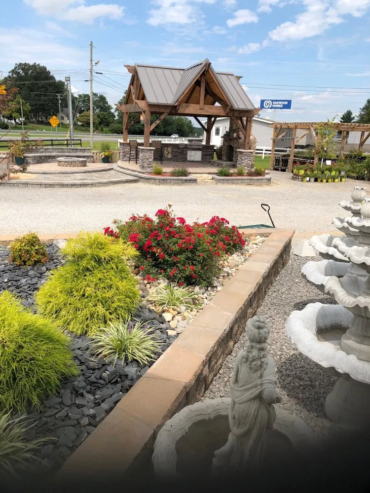 Expert landscaping services for year-round maintenance across Elizabethtown, KY - Dixie Yard Works