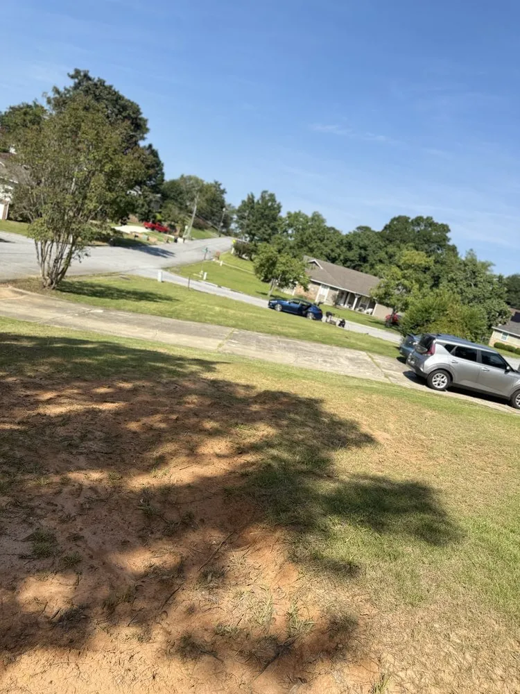 Custom lawn care service in Columbus, GA by Dixon Elite Landscaping