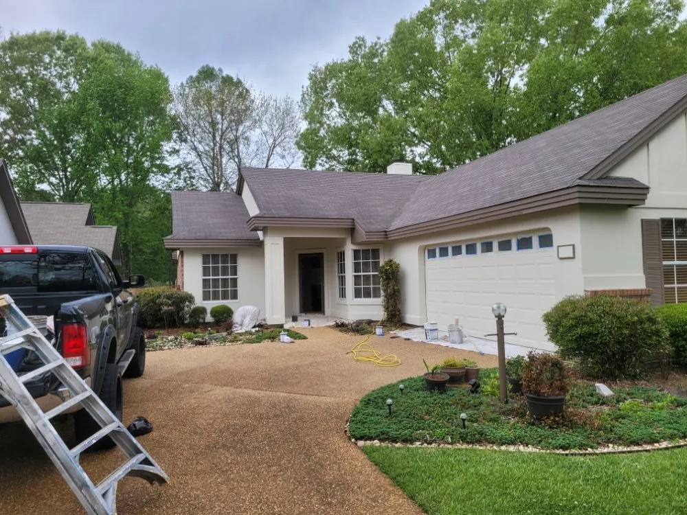 Professional yard maintenance experts serving Jackson, MS - Dixon Lawn & Painting Service