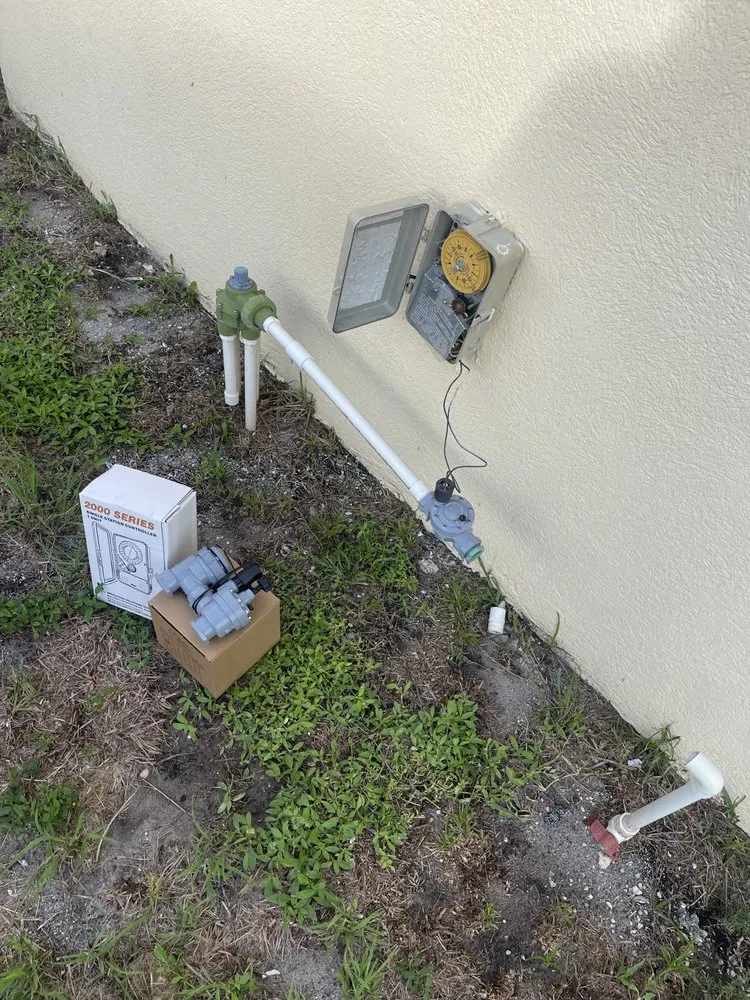 Affordable outdoor landscaping in West Palm Beach, FL - Dixons Best Maintenance