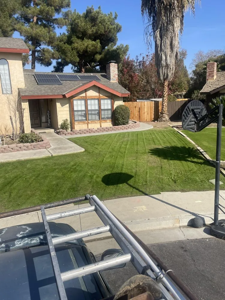 Affordable residential landscaping with custom design in Bakersfield, CA by Dixon's Lawn Services and Maintenance
