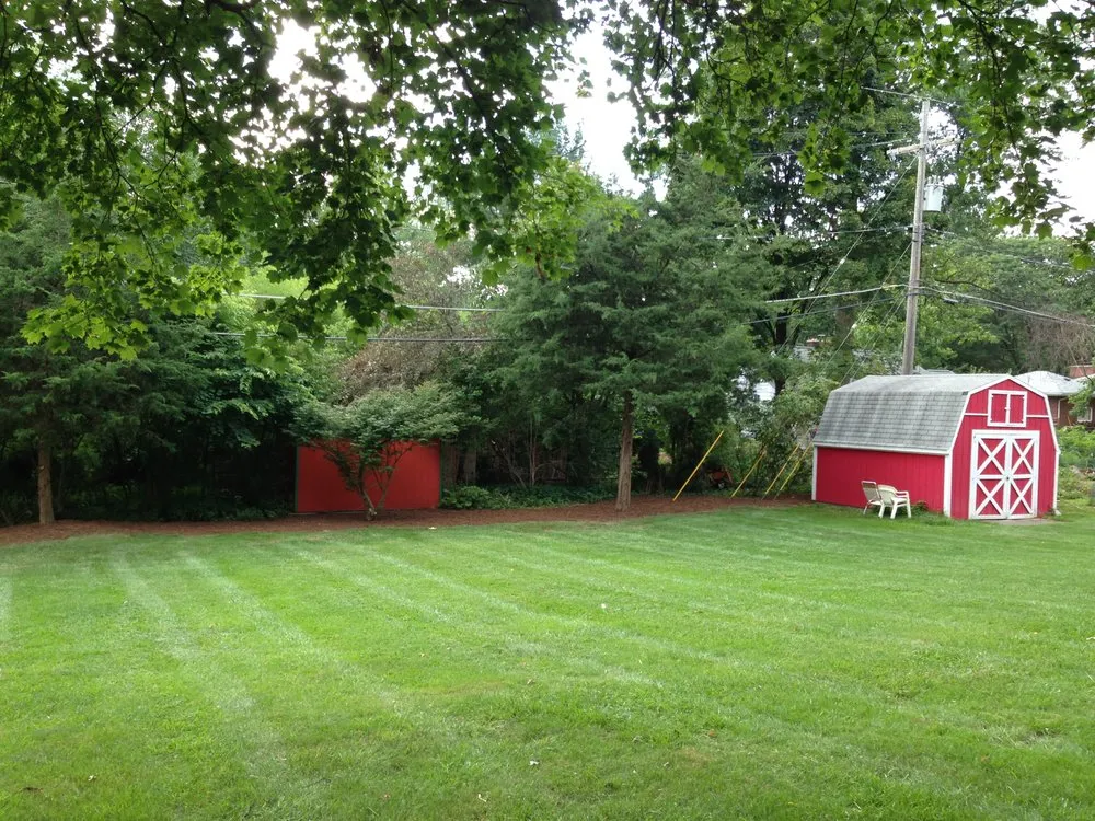 Top-rated lawn care service with custom design across Livonia, MI - Dixson Landscaping