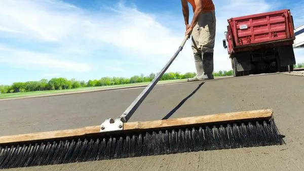 D&J Contracting Logo