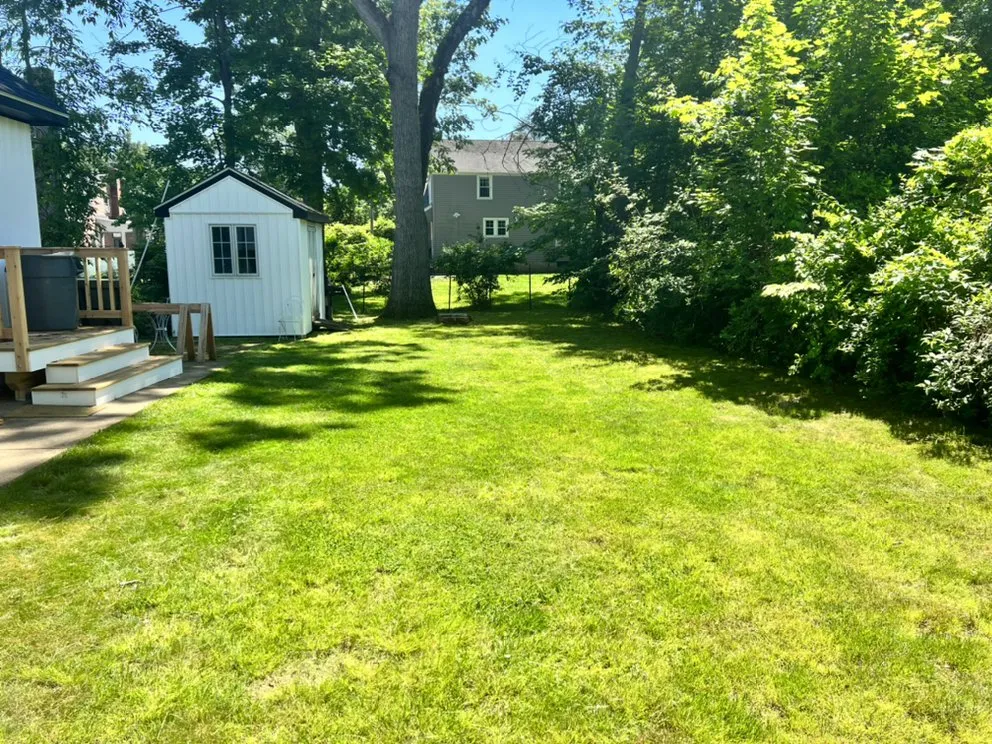 Expert landscaping services in Hamden, CT - D&J Family Lawn Care