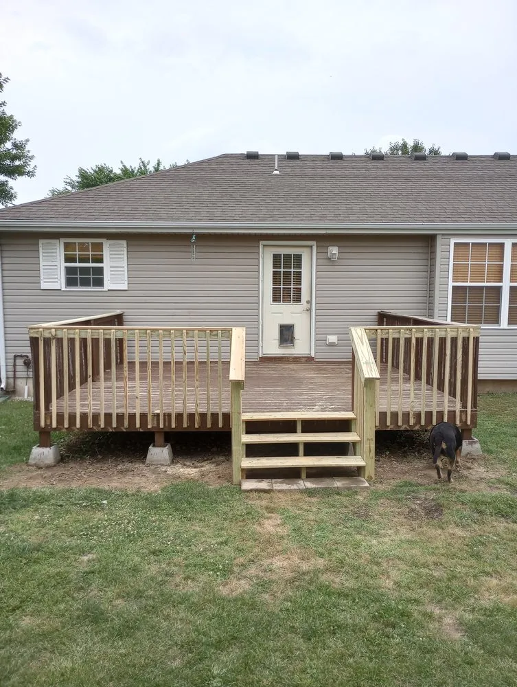 Expert garden landscaping for year-round maintenance in Granby, MO by DJ Four State Construction