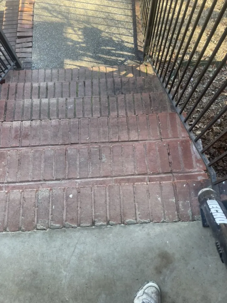 Top-rated lawn mowing service experts serving Birmingham, AL - D&j Home Helpers