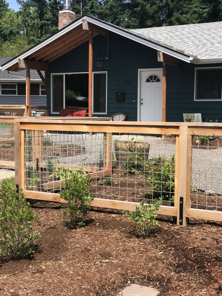 Reliable yard maintenance for homes in Vancouver, WA by D&J Landscape Contractors