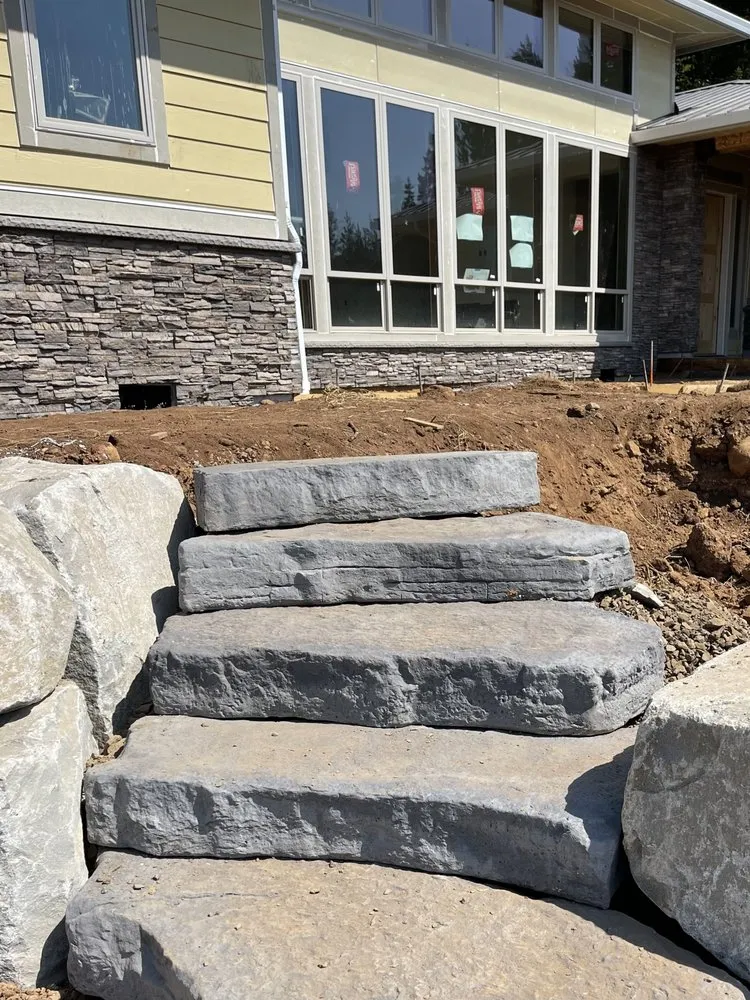 Custom lawn mowing service in Vancouver, WA by D&J Landscape Contractors