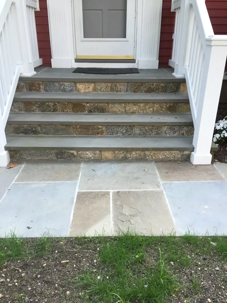 Affordable garden landscaping for homes in Stamford, CT by DJ Landscape