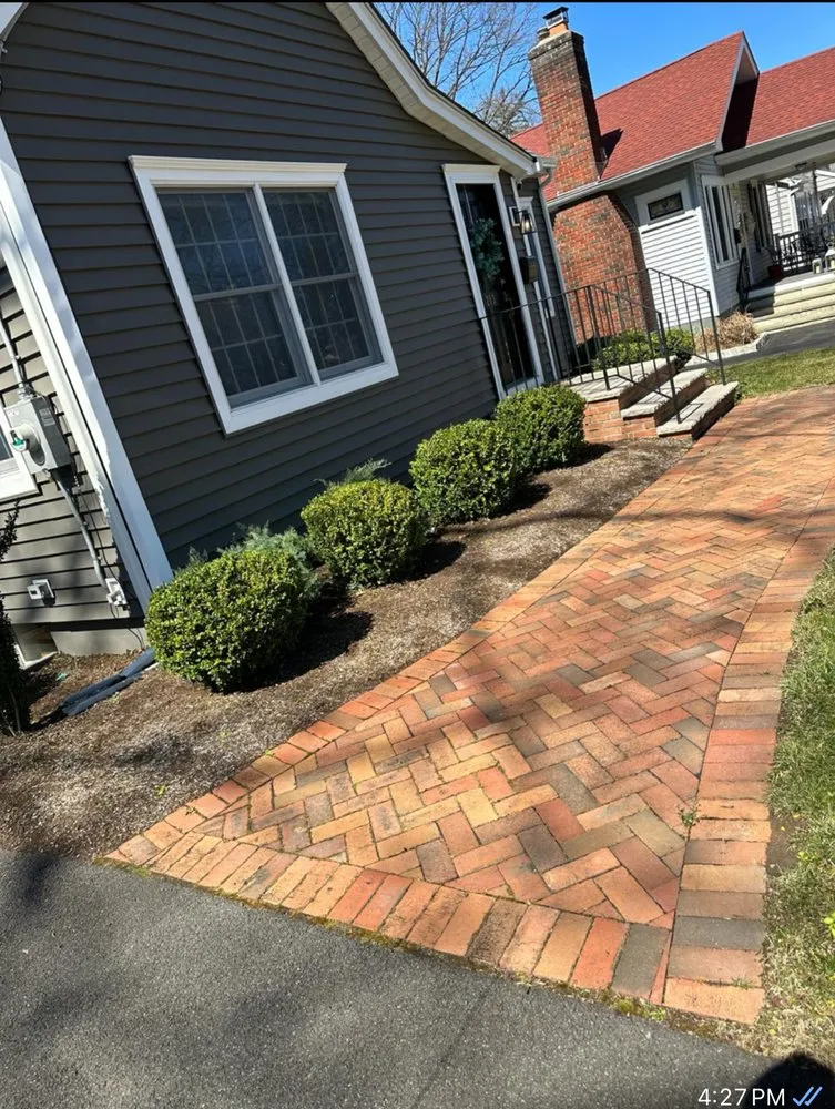 Local landscaping services experts serving Paterson, NJ - DJ lawn care & snow service