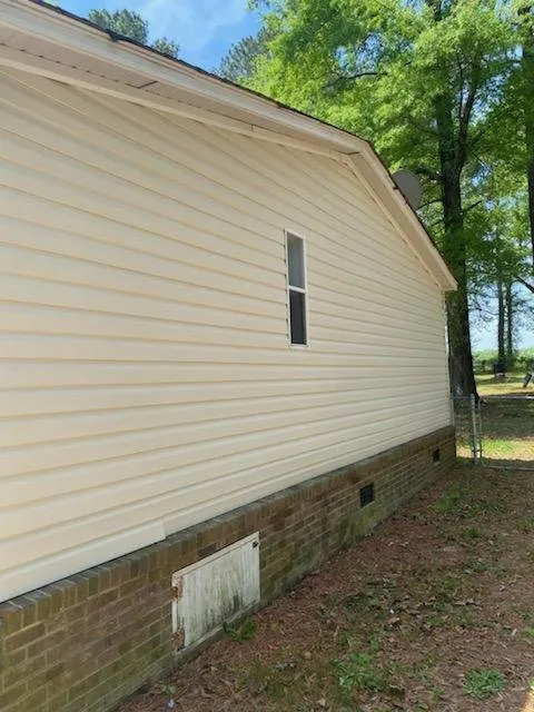 Top-rated lawn mowing service experts serving Princeton, NC - DJ Lawn Care and Pressure Washing