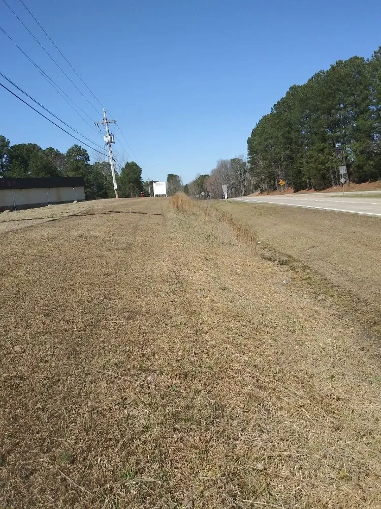 Custom landscape design experts serving Hanceville, AL - D&J lawn care