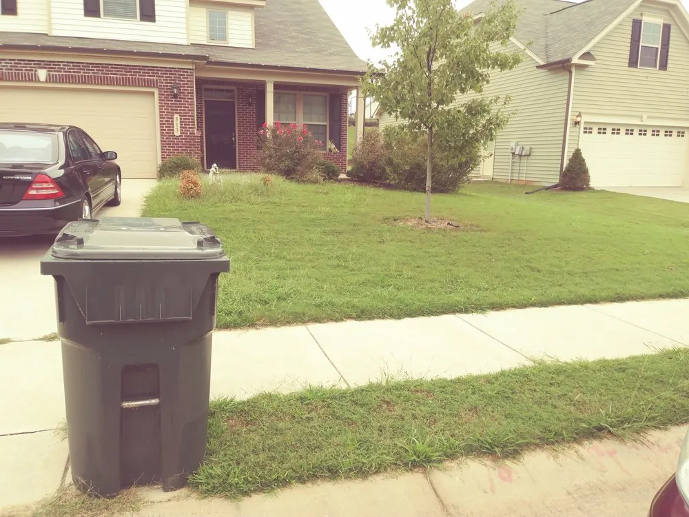 Custom lawn care service experts serving Hillsborough, NC - DJ Lawncare