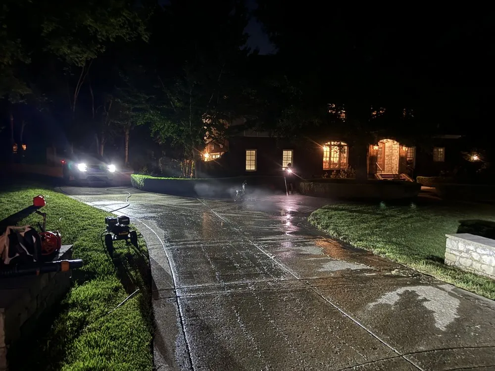 Trusted yard maintenance in Franklin, TN by D&J Outdoor Services