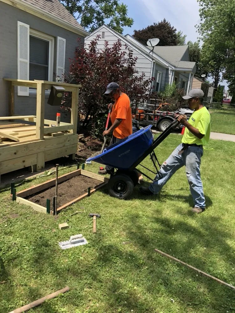 Local landscape design in West Des Moines, IA by D&J Outdoor Solutions