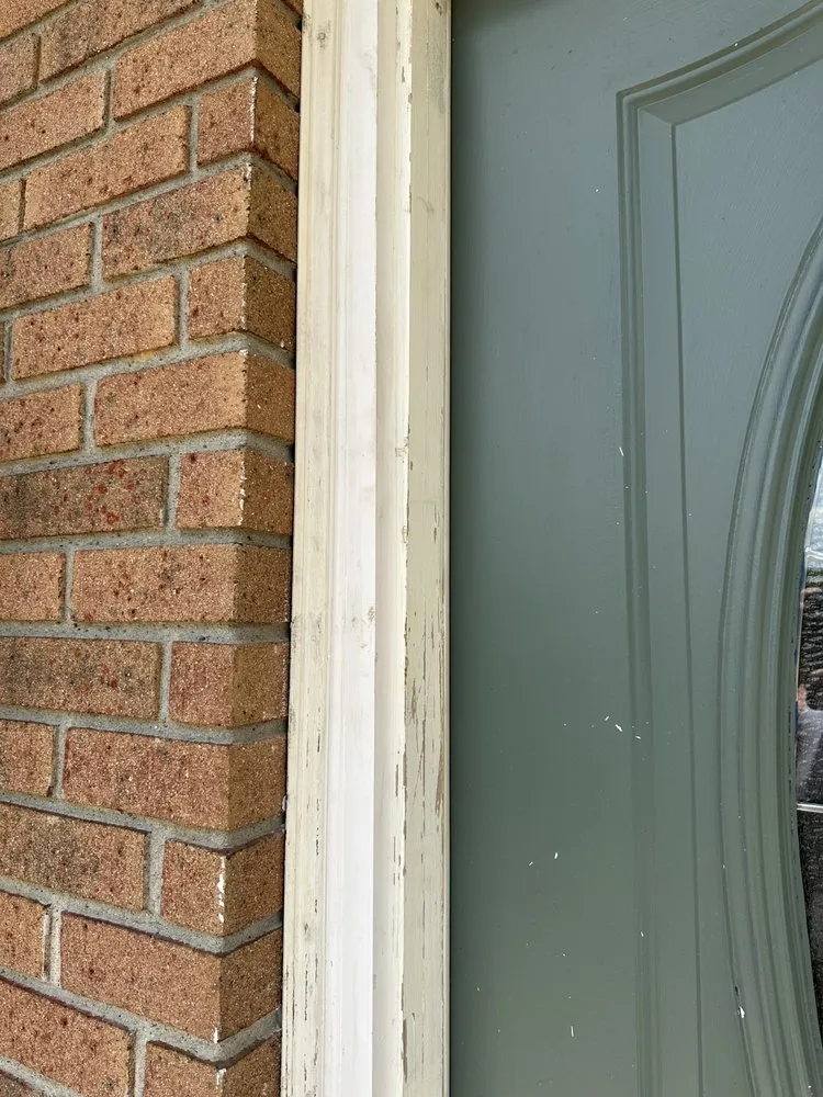 Top-rated lawn care service experts serving Russellville, KY - D&J Services