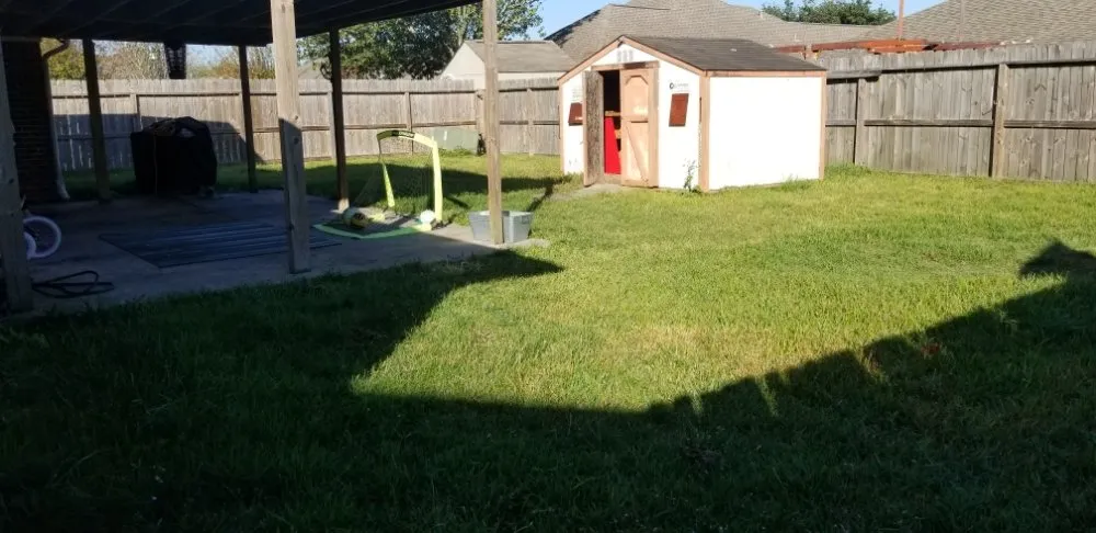 Professional garden landscaping in League City, TX by D&J Tree Services