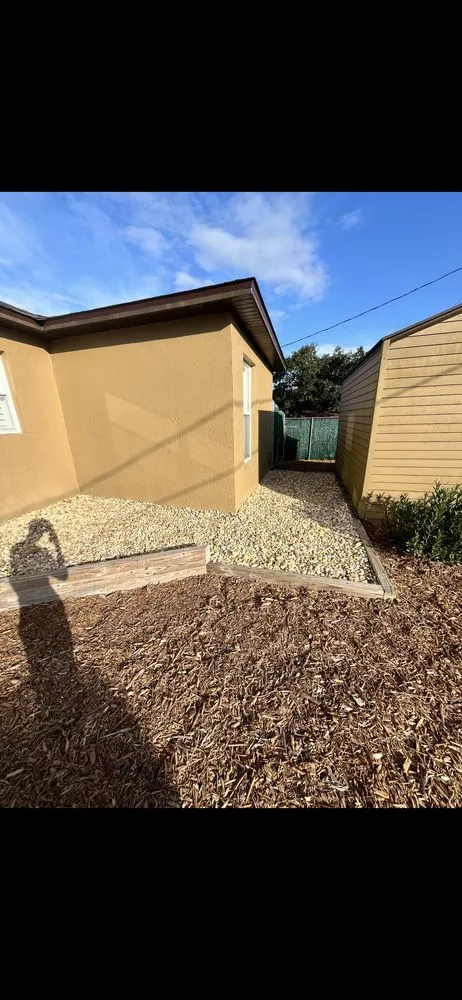 Affordable lawn care service experts serving Deltona, FL - Djax Landscaping Services