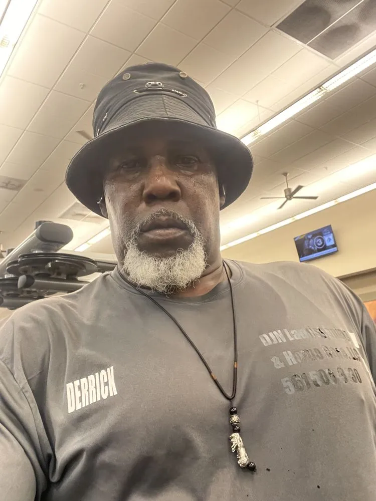 Local lawn mowing service for residential properties across West palm Beach, FL - Djn Landscaping And House Care