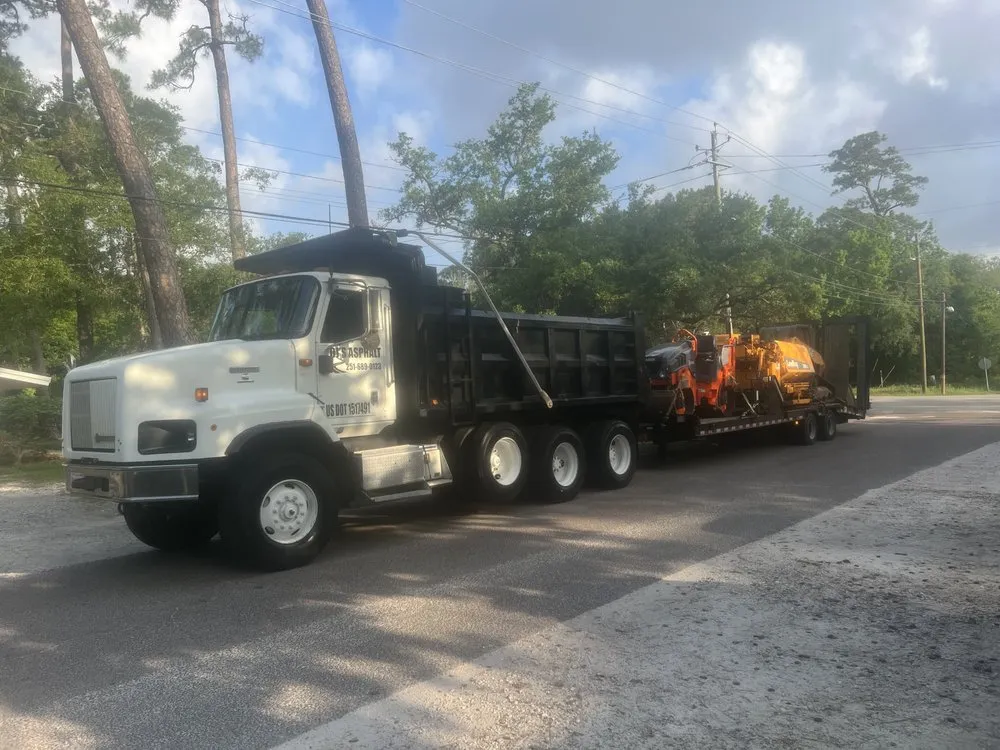 Top-rated landscaping services for beautiful yards in Irvington, AL by DJ’s Asphalt and Landscaping