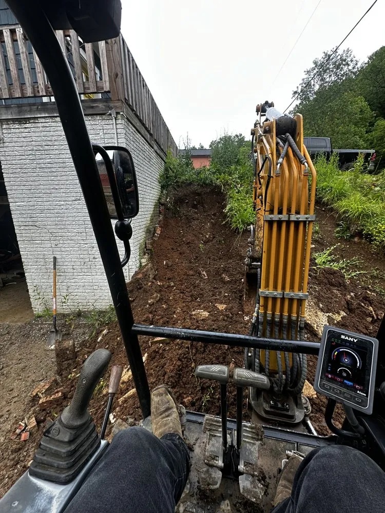 Trusted landscape installation for homes in Richmond, KY by DJS Construction