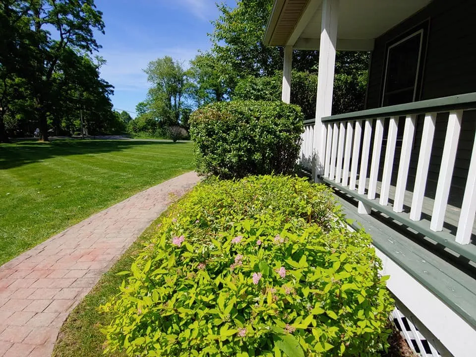 Affordable landscape design experts serving New Paltz, NY - Djs landscaping & More
