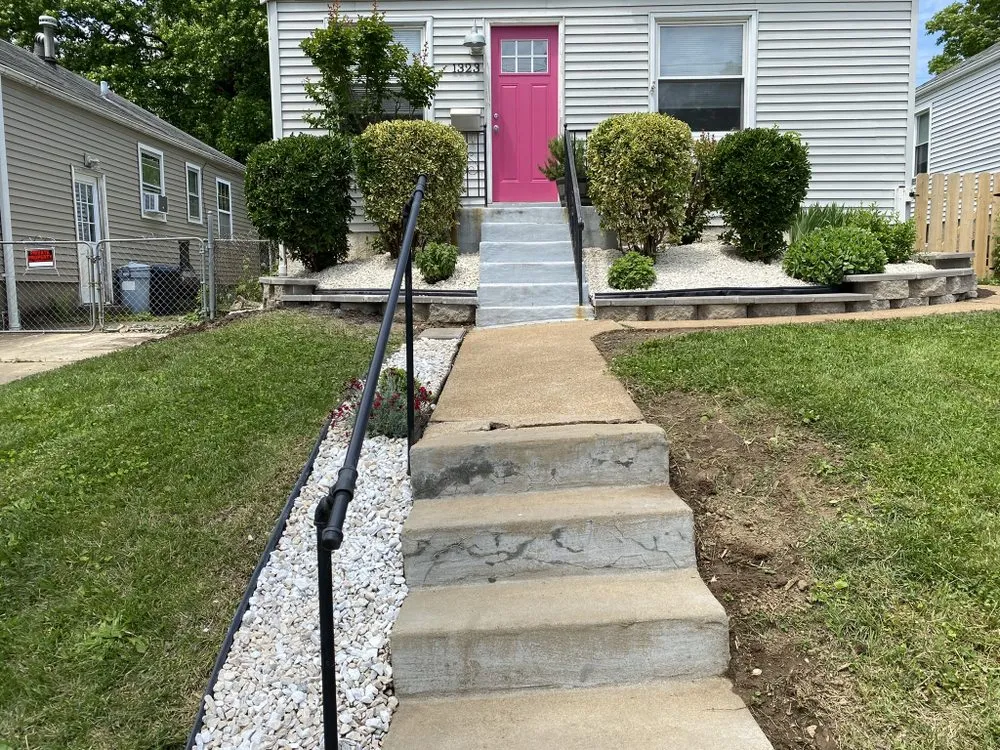 Professional outdoor landscaping for homes in Florissant, MO by Dj's Landscaping Company