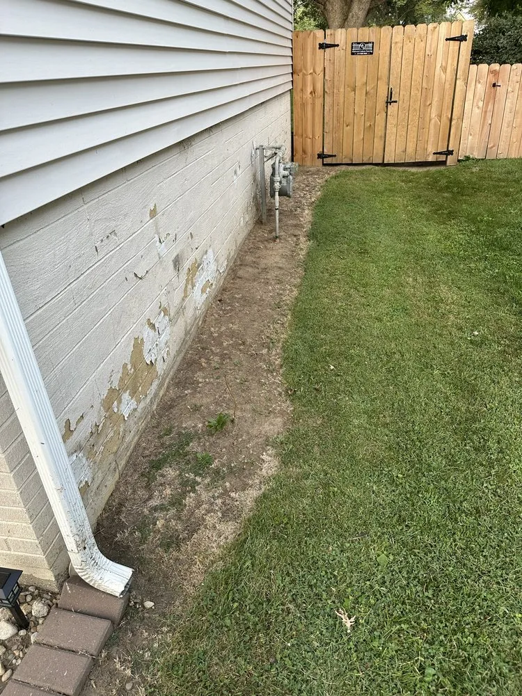 Local lawn mowing service for year-round maintenance across Lovington, IL - DJ's Lawn Care