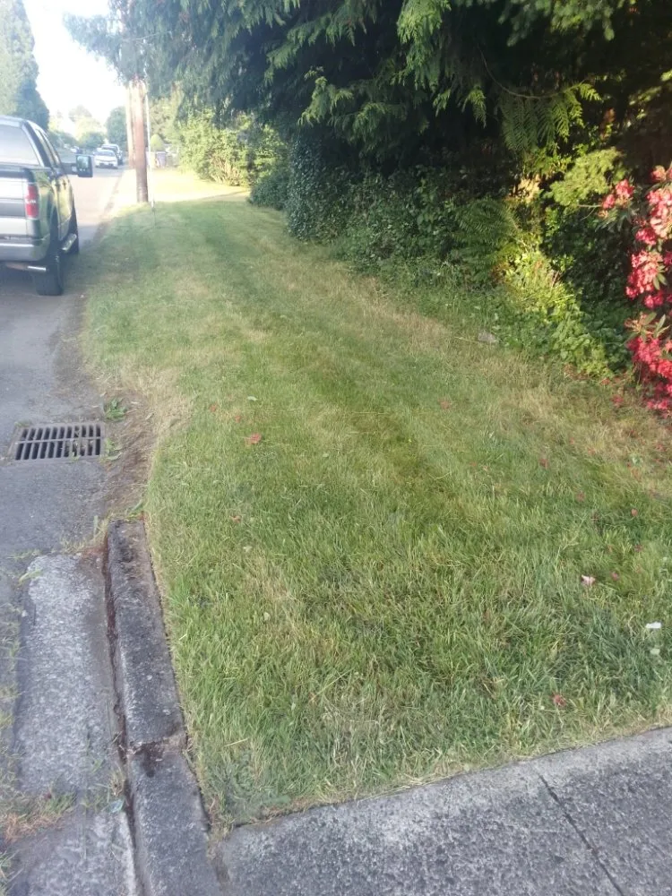 Trusted garden landscaping in Tacoma, WA by DJ'S Lawn Care
