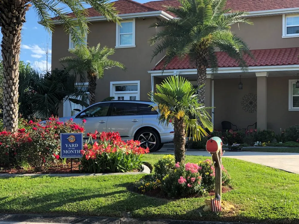 Affordable lawn mowing service for beautiful yards in Slidell, LA by DJ's Professional Lawn Care Service