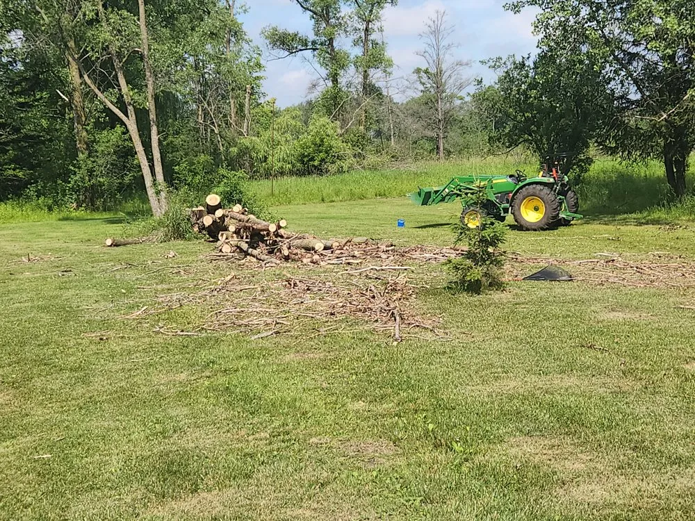 Reliable garden landscaping in Reeseville, WI by DJT’z Lawn & Landscaping