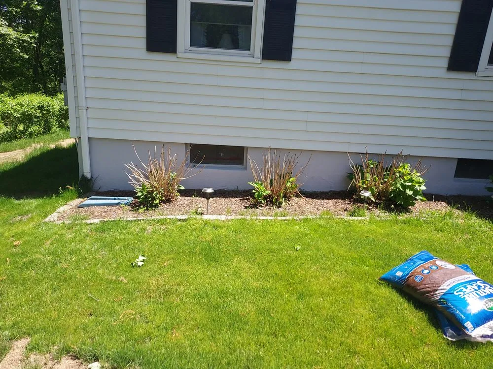 Expert garden landscaping experts serving Wilbraham, MA - D&K Landscaping