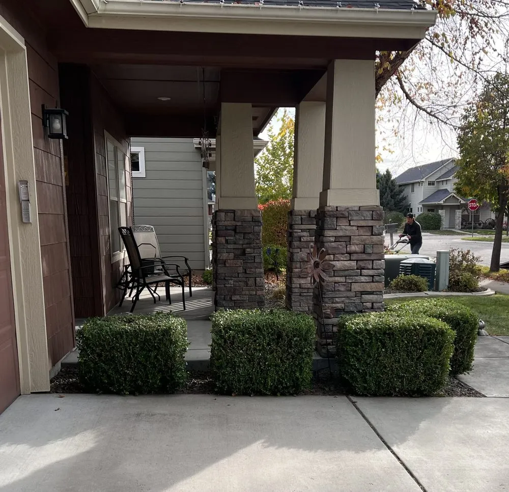 Trusted lawn care service experts serving Meridian, ID - DK Lawn Detailing