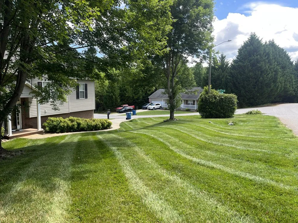 Local residential landscaping experts serving Hickory, NC - D&K Lawn Services