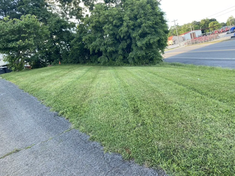 Top-rated landscape design in Whitesburg, TN by DK Mowing and Landscaping