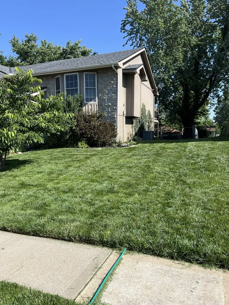Trusted landscape design in Excelsior Springs, MO - D&K Mowing