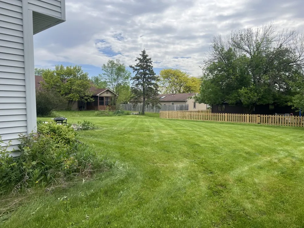 Expert residential landscaping experts serving Fort Wayne, IN - DK Mowing Services