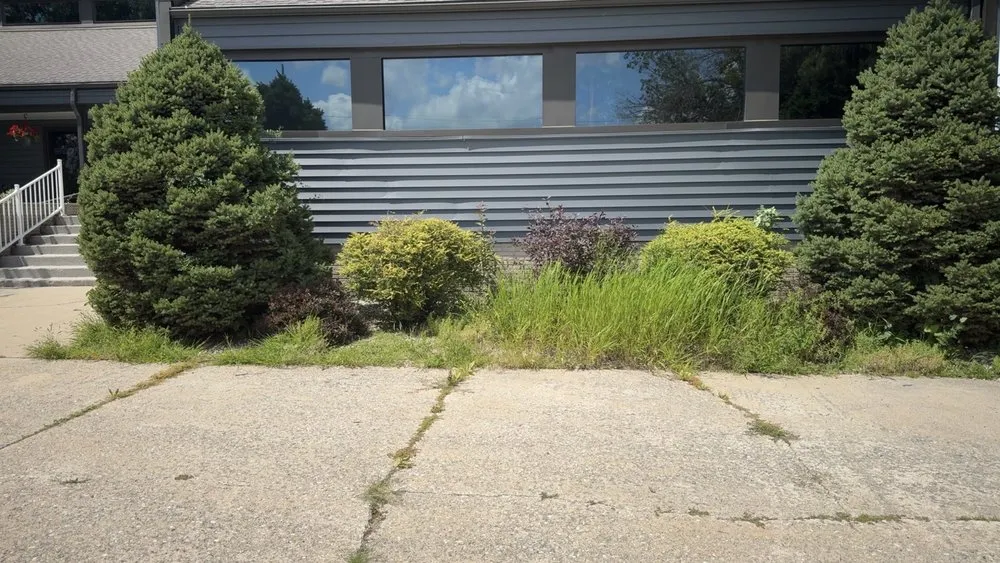 Expert garden landscaping in Mason City, IA - DK Services