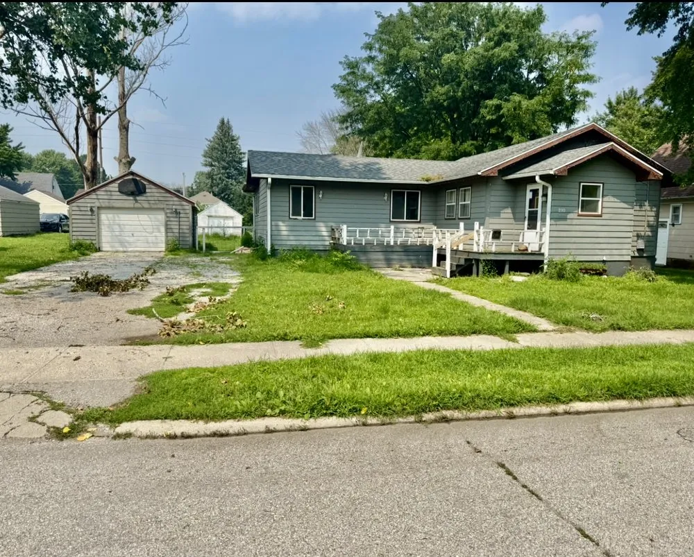 Affordable yard cleanup service experts serving Mason City, IA - DK Services