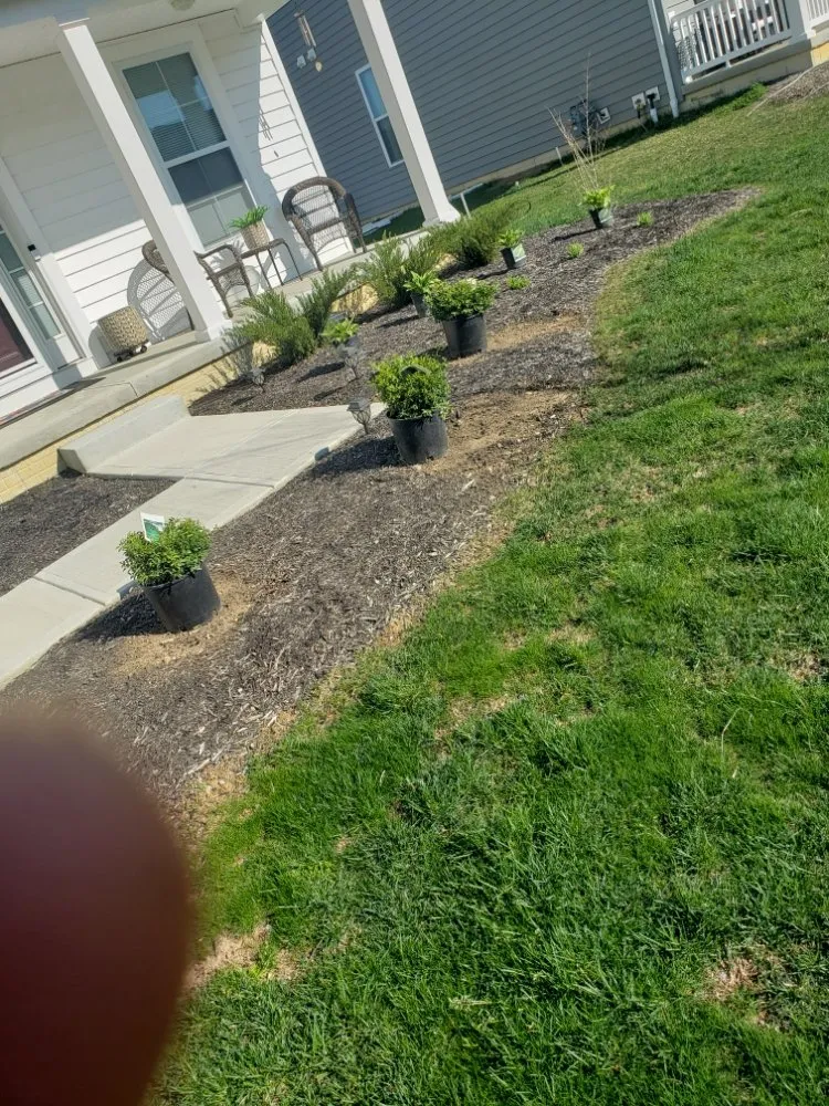 Custom lawn mowing service in Columbus, OH - DKG Landscaping