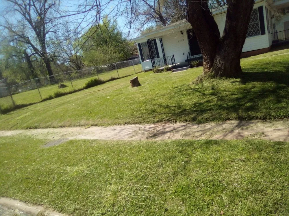 Expert yard maintenance in Bossier City, LA - D&K’s Landscaping